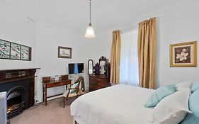 Magnolia Room, Franklin Lodge Huon Valley